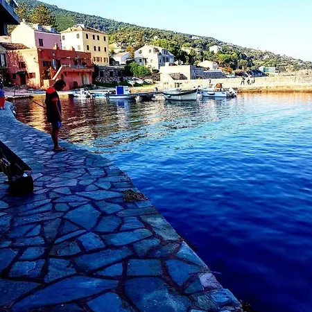 Erbalunga Vue Brando