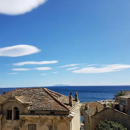 Erbalunga Vue Brando